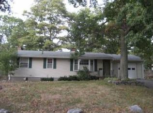 26 Donna Rd, Bellingham, MA 02019