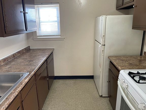 3rd image of 212-214 Washington St #214-4
