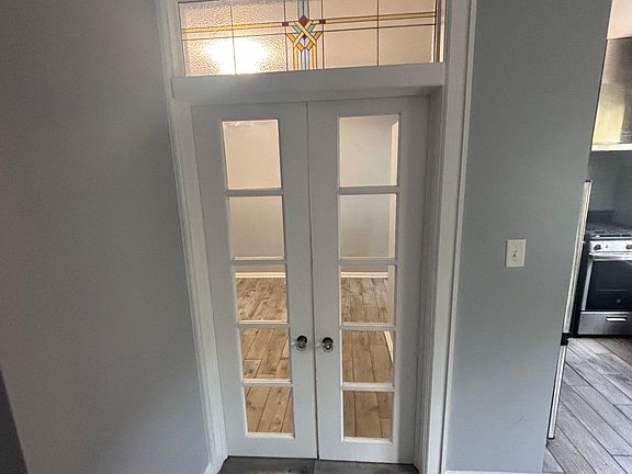 2nd image of 244 Allen St #5