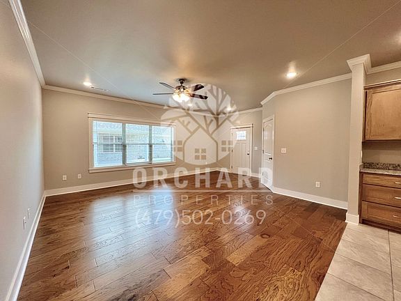 5th image of 544 Bradford Dr #A