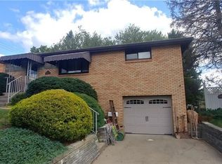 5337 Meadowcrest Rd, Pittsburgh, PA 15236