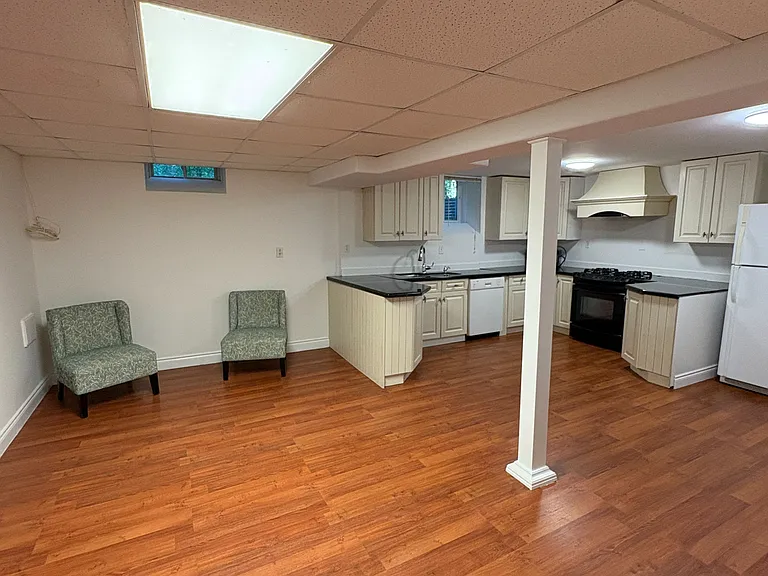 48 Londonderry Dr #BASEMENT — Photo 3