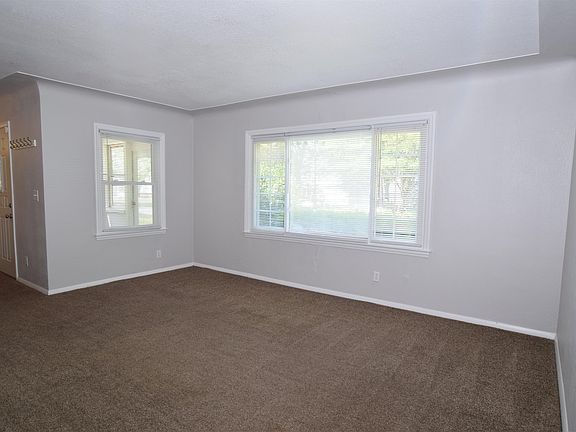 5th image of 708 Cypress St