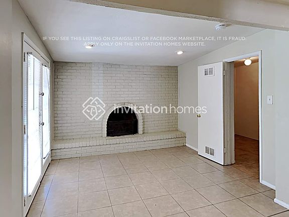 5th image of 3011 W Montebello Ave