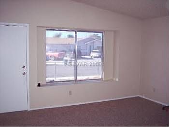 2nd image of 3958 Longfellow St