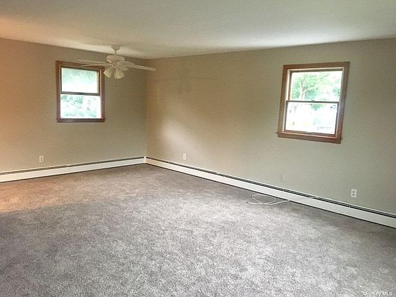 2nd image of 19 Grossman St