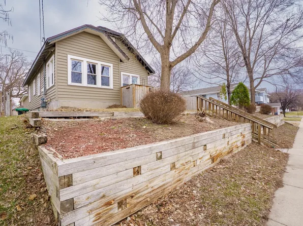 614 8th Ave N, Saint Cloud, MN 56303