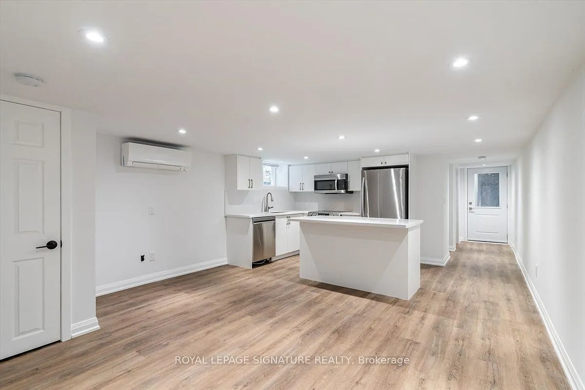 2 bed, $2,190 — Photo 1