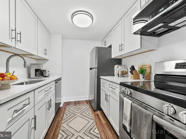 800 Avondale Rd APT 5Q, Wallingford, PA 19086