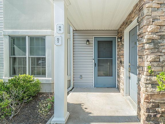 3rd image of 87 Pond View Drive