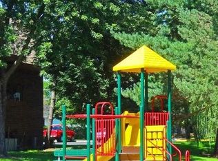 2847 W Glen Flora Ave APT 209, Waukegan, IL 60085