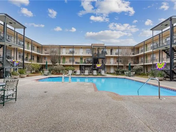 2716 Whitney Pl APT 425, Metairie, LA 70002