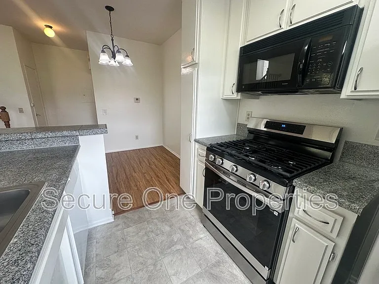 86 Maegan Pl #5 — Photo 7