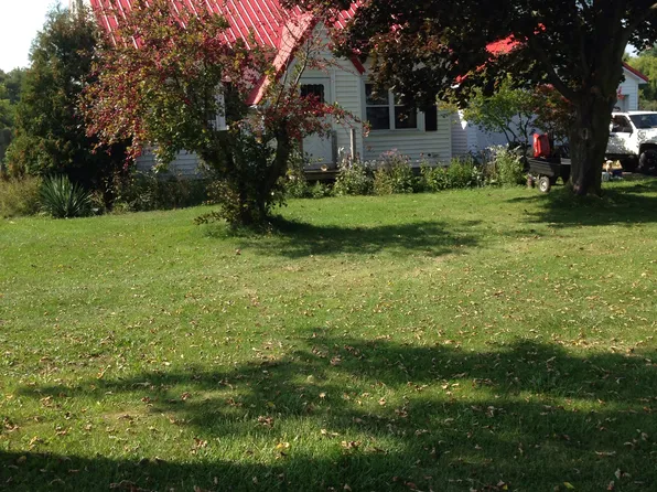 3370 Stone Rd, Middleport, NY 14105