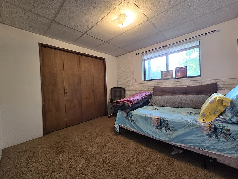 1913 NW Turner Dr — Photo 5