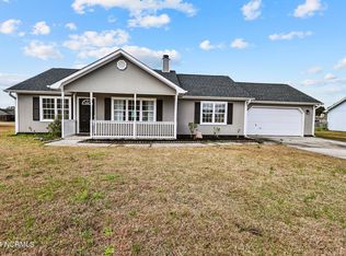 404 Sumrell Way, Hubert, NC 28539