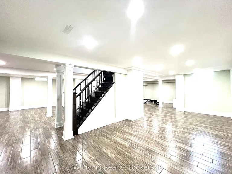 128 Palomino Dr — Photo 41