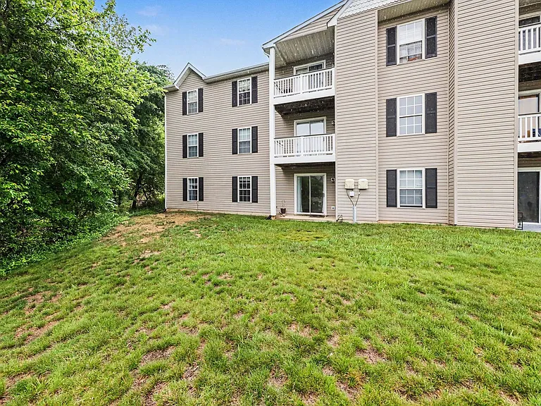 33 Fern Oak Cir #103 — Photo 14