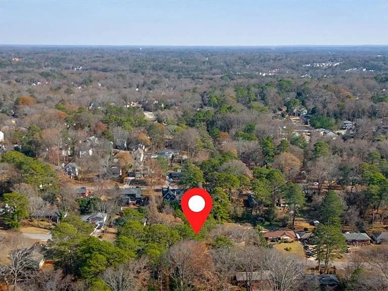 2142 Cloverdale Dr SE — Photo 22