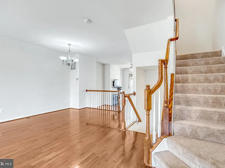 22653 Vienna Green Ter — Photo 11