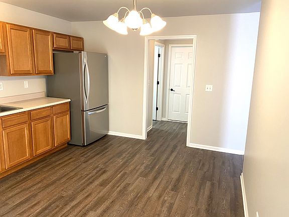 4th image of 1210 Emma Ct