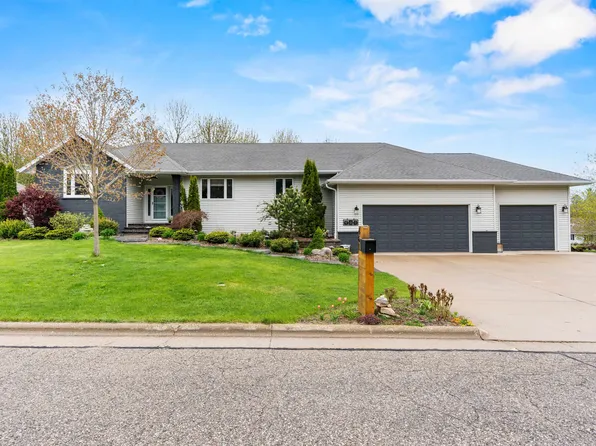461 N 17th Dr, Sturgeon Bay, WI 54235