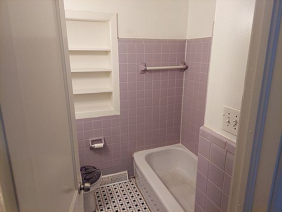 3rd image of 1523 Lovett St
