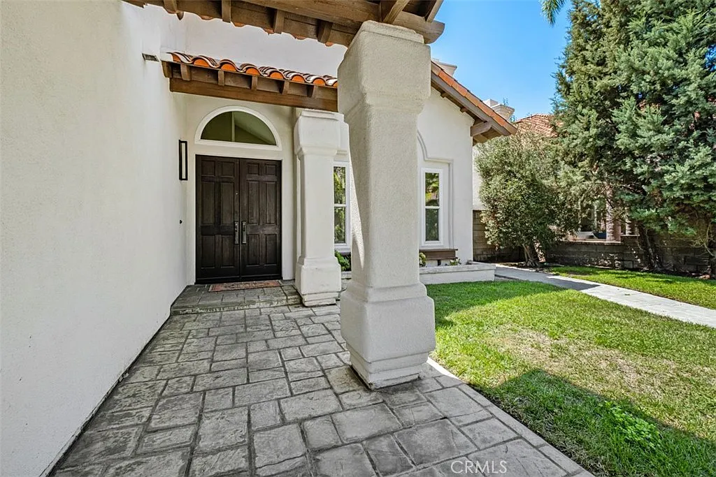 5 bed, 3166 sqft, $6,950 — Photo 3