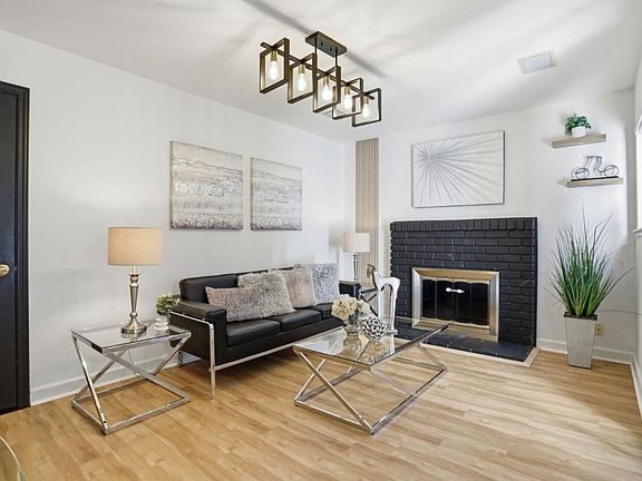 4th image of 1567 Jacob Ave