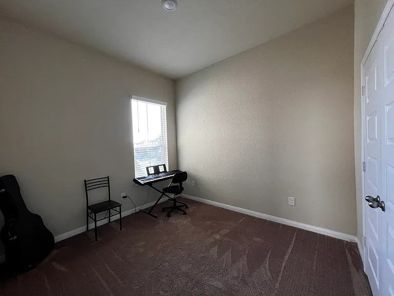 Guest bedroom 2