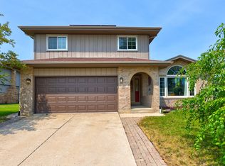 288 Heritage Pkwy, Romeoville, IL 60446