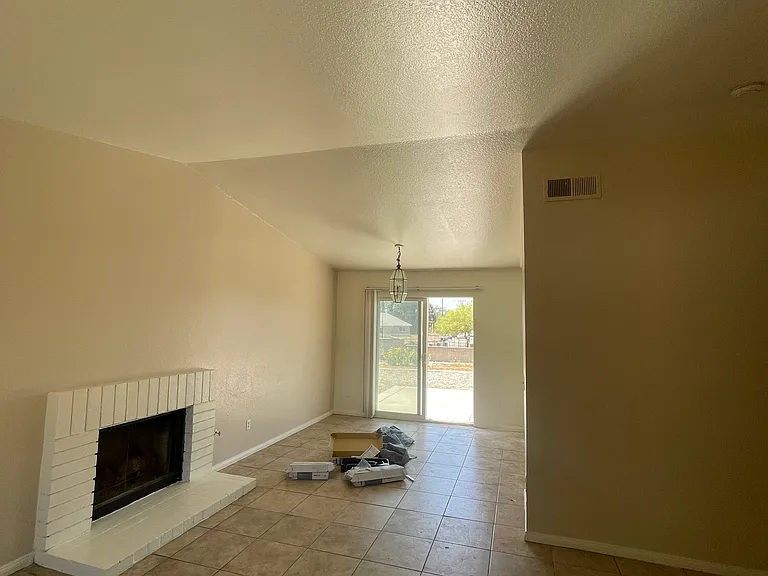 Upland Ave — Photo 15