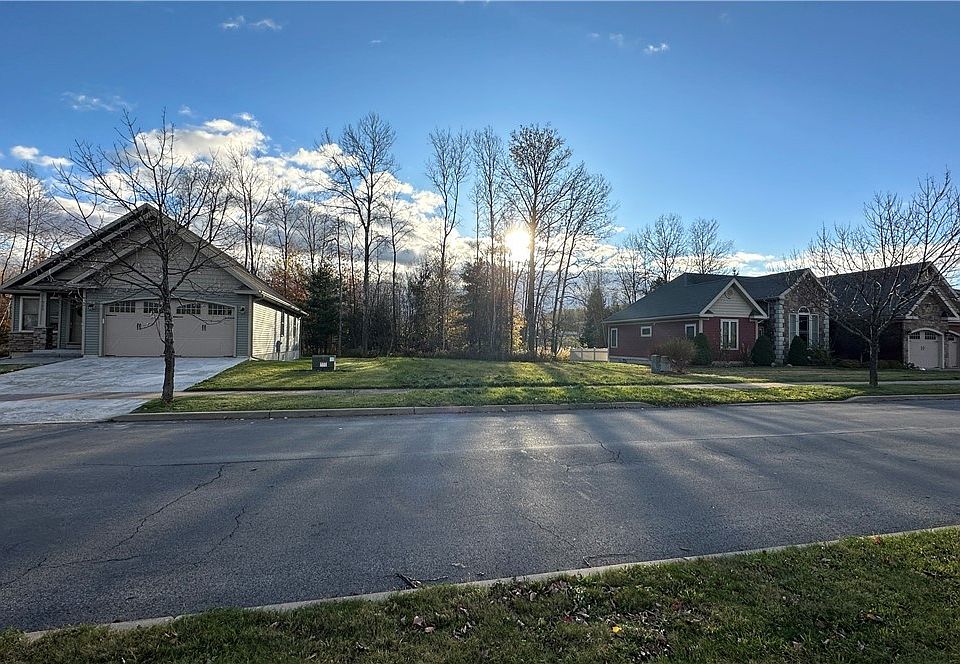 713 Settlers Pass 19, Utica, NY 13502 Zillow