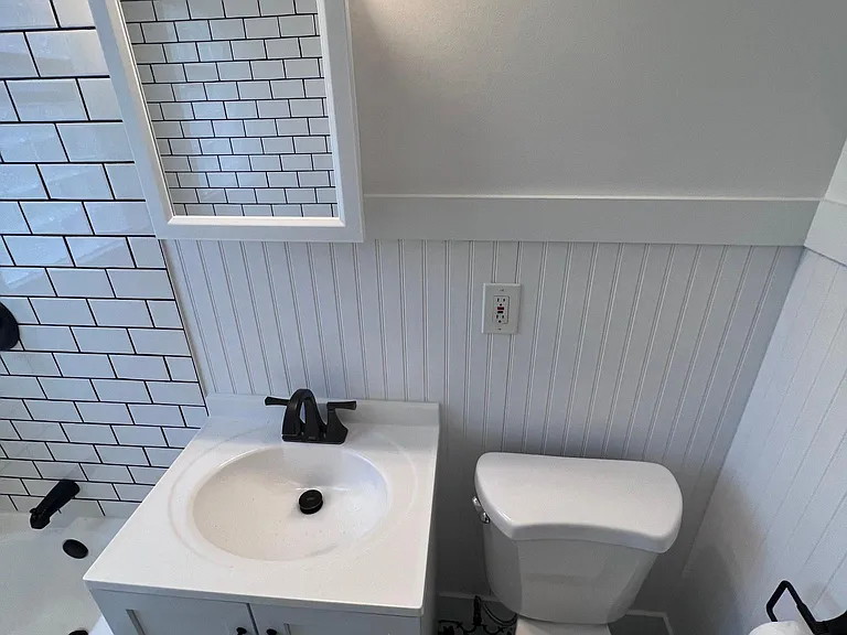 2030 Browning St — Photo 12