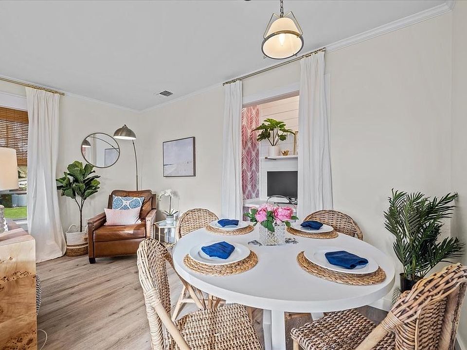1st image of 429 6th St N
