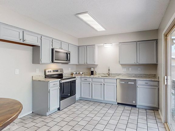 5th image of 10317 Guadalajara Ave NE