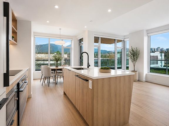 3rd image of 755 Harbourside Dr #312