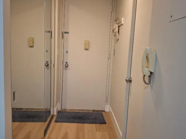 233 East 86th Street image 6 of 11