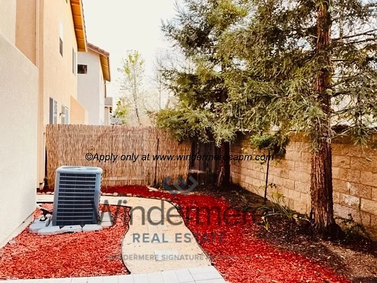 130 Penhow Cir — Photo 26