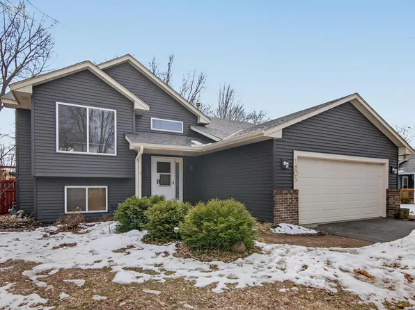 1805 Lannon Ct, Burnsville, MN 55337