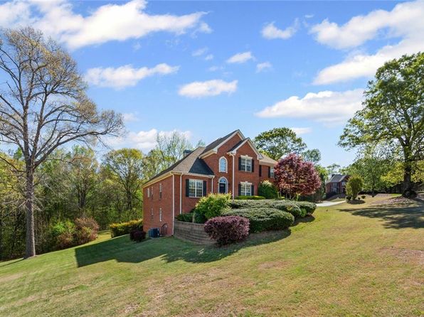 4631 Crooked Creek Ln, Villa Rica, GA 30180
