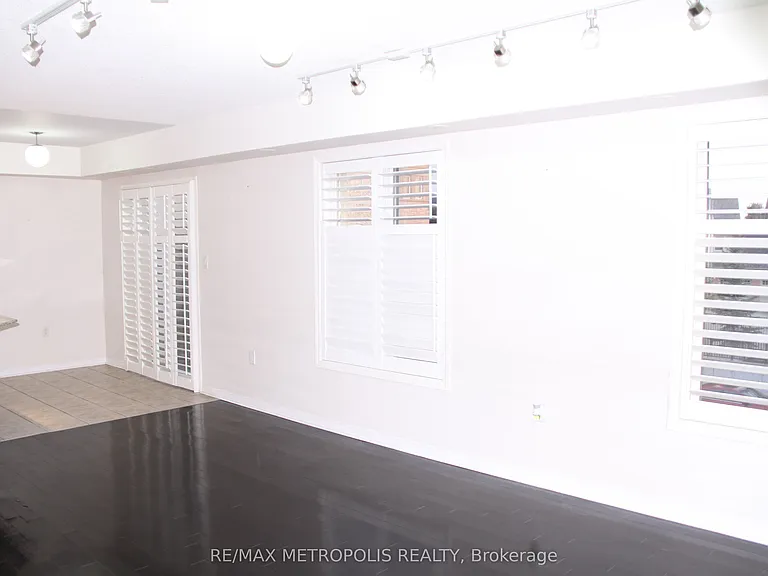 2127 Bur Oak Ave #31 — Photo 5