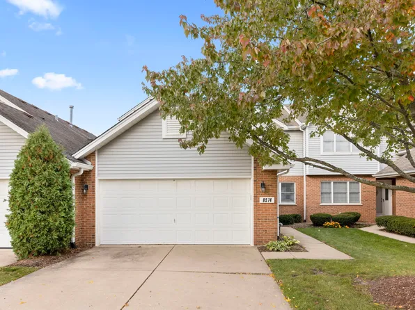 8574 Sandalwood Dr, Darien, IL 60561