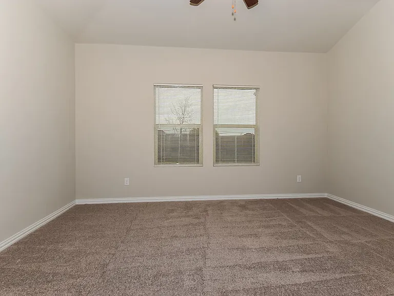 1212 Green Timber Dr — Photo 11