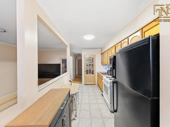 2756 Mill Avenue image 19 of 28