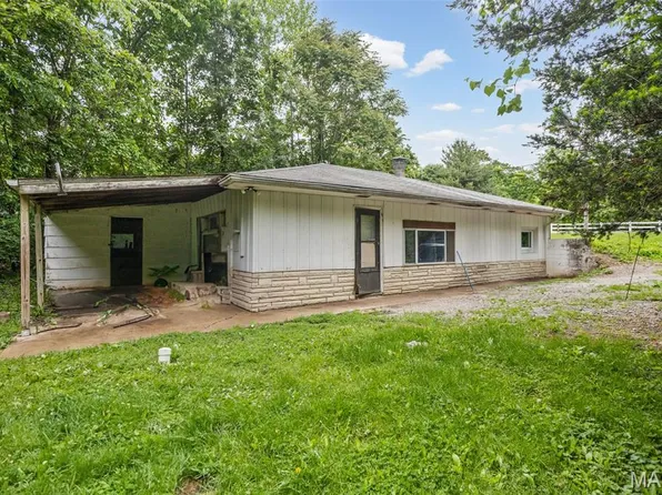 9310 Richfield Rd, Fairview Heights, IL 62208