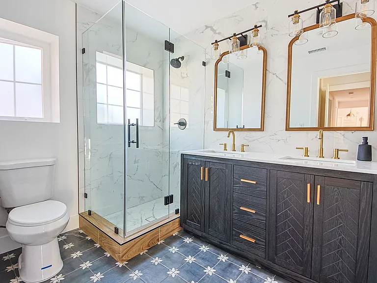 723 E Verdugo Ave #201 — Photo 15