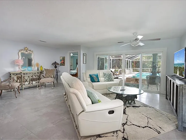 27165 Edenbridge Ct — Photo 7