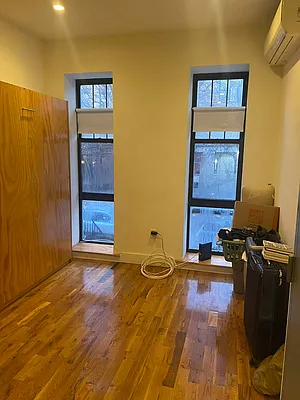 Rented by Delmark Realty LLC | media 15