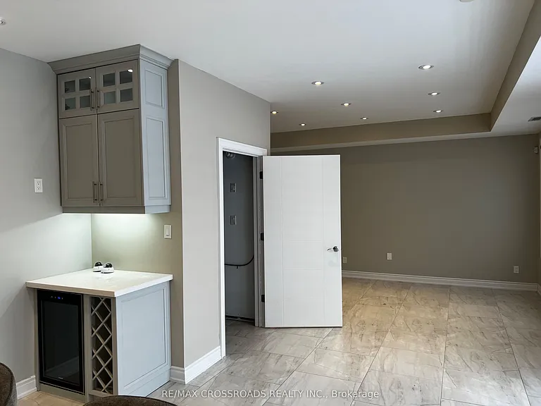 602 Lake Dr S — Photo 13